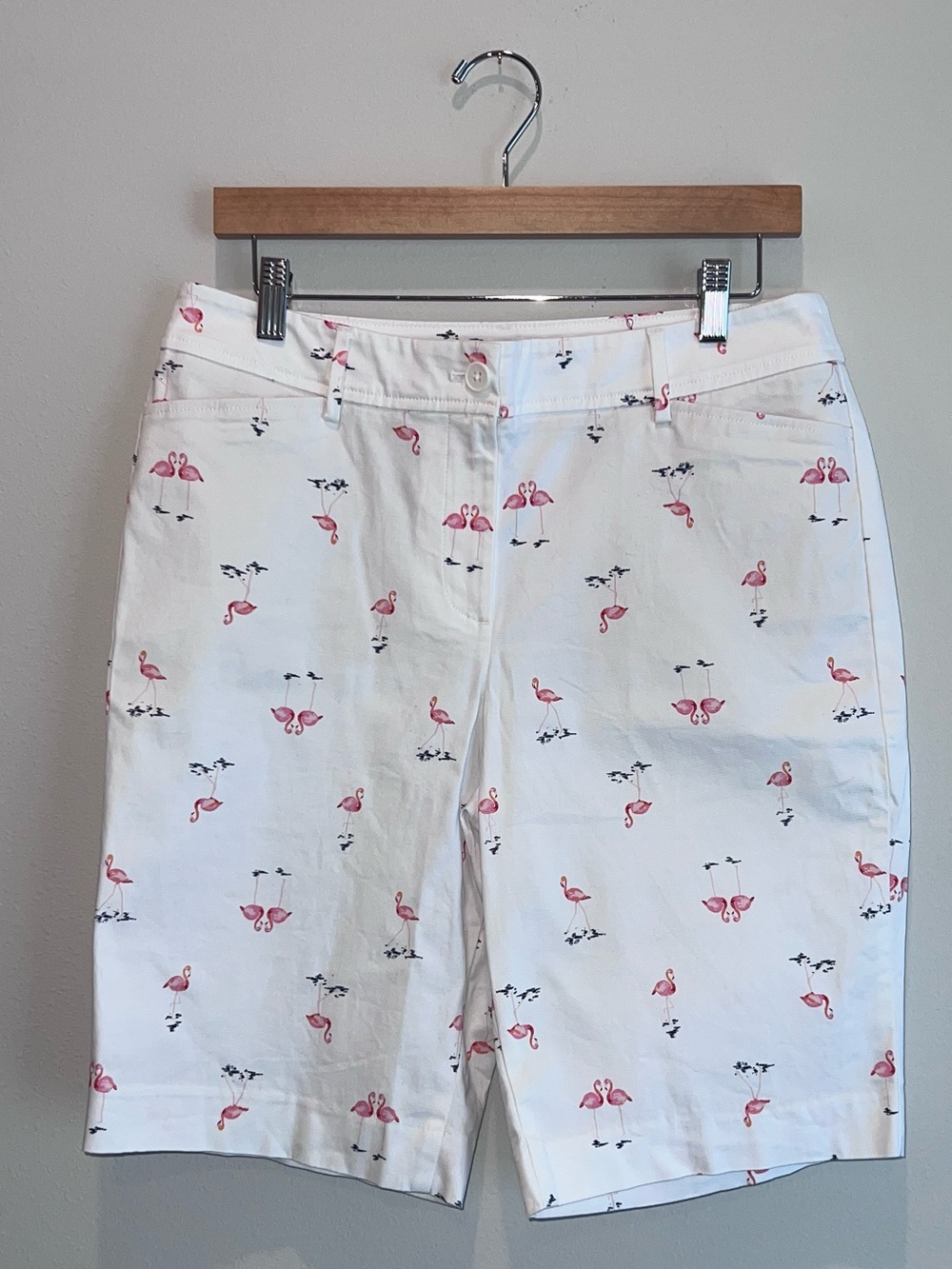 Talbots Womens Bermuda Shorts Size 10 White Pink Flamingo Chino Summer Preppy